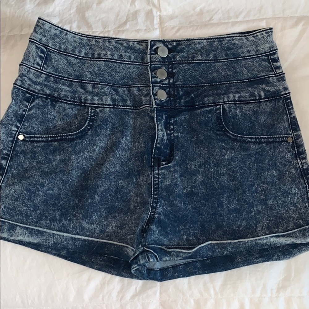 Tinseltown | High-Waisted Shorts